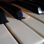 Play Cocktail Piano!
